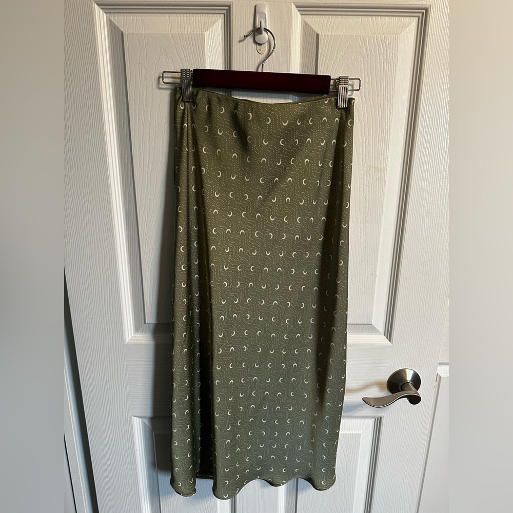 Babaton Slip Satin Midi Skirt